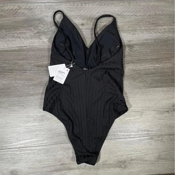 Lululemon V-Neck Ribbed One-Piece Swimsuit Black Small - Picture 10 of 10